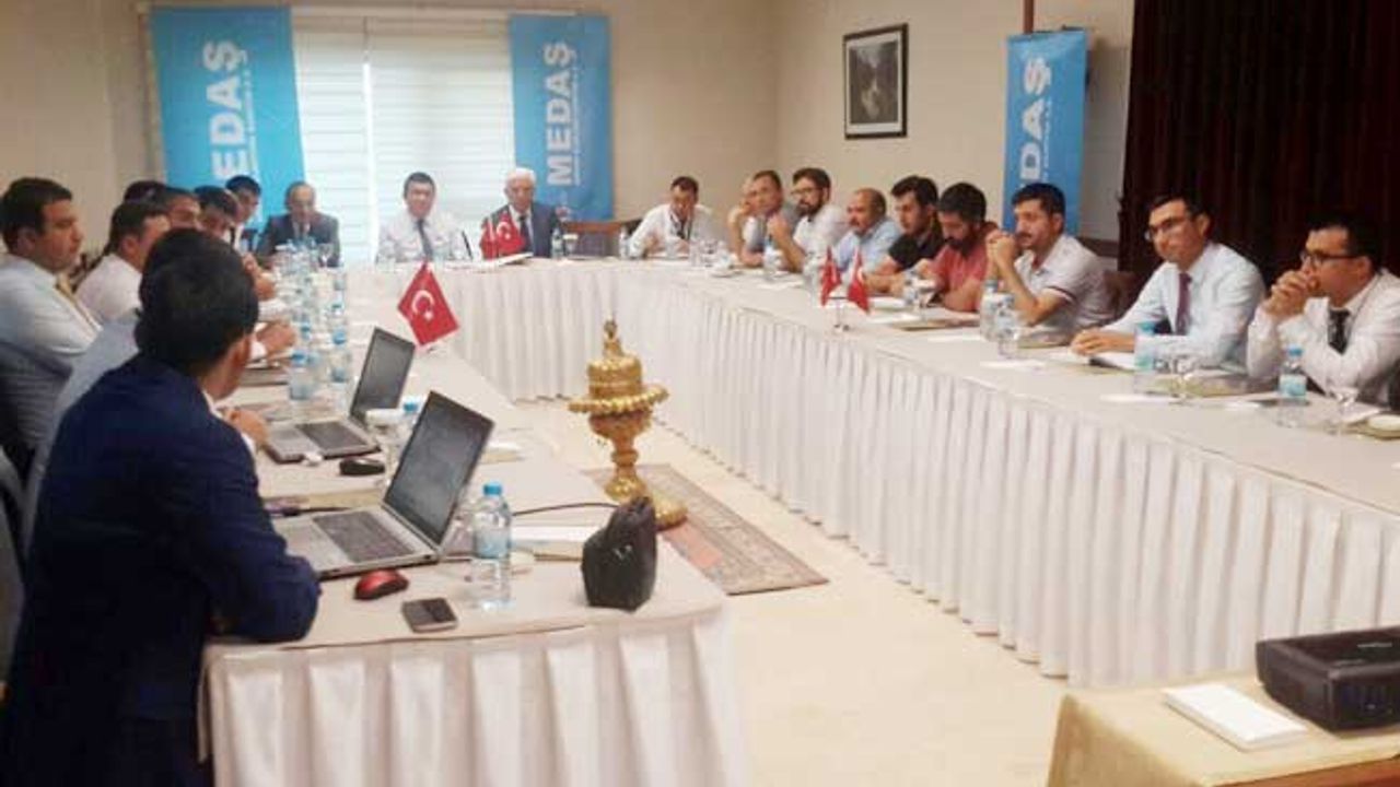 MEDAŞ, sorunlara çözüm için Kırşehir'de toplantı düzenledi 