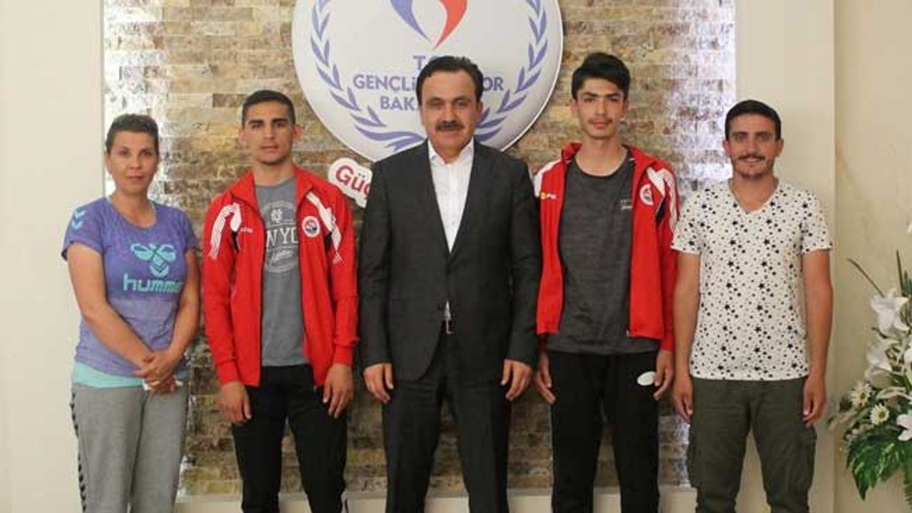 Başarılı sporculardan Ömer Ersöz’e ziyaret