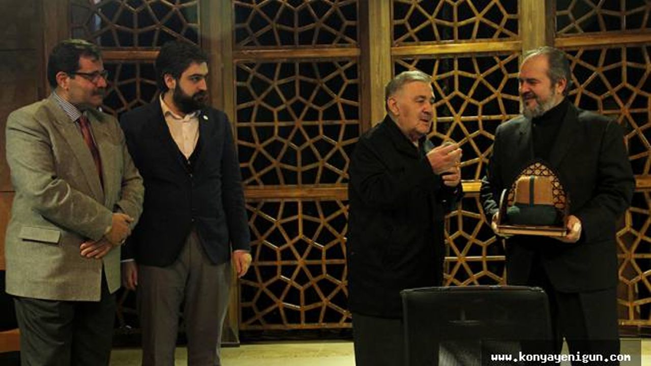 Tahir Büyükkörükçü, kabri başında anıldı