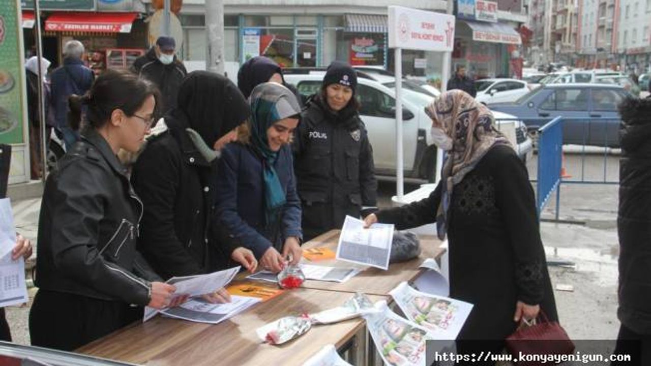 Beyşehir'e Dünya Kadınlar Günü’nde kadınlar için stant açıldı