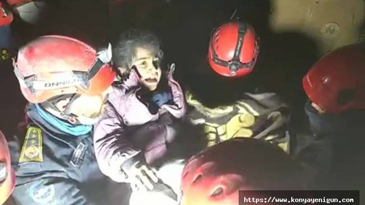 Ordu'dan deprem bölgesine giden ekipler Malatya'da baba ve kızını kurtardı
