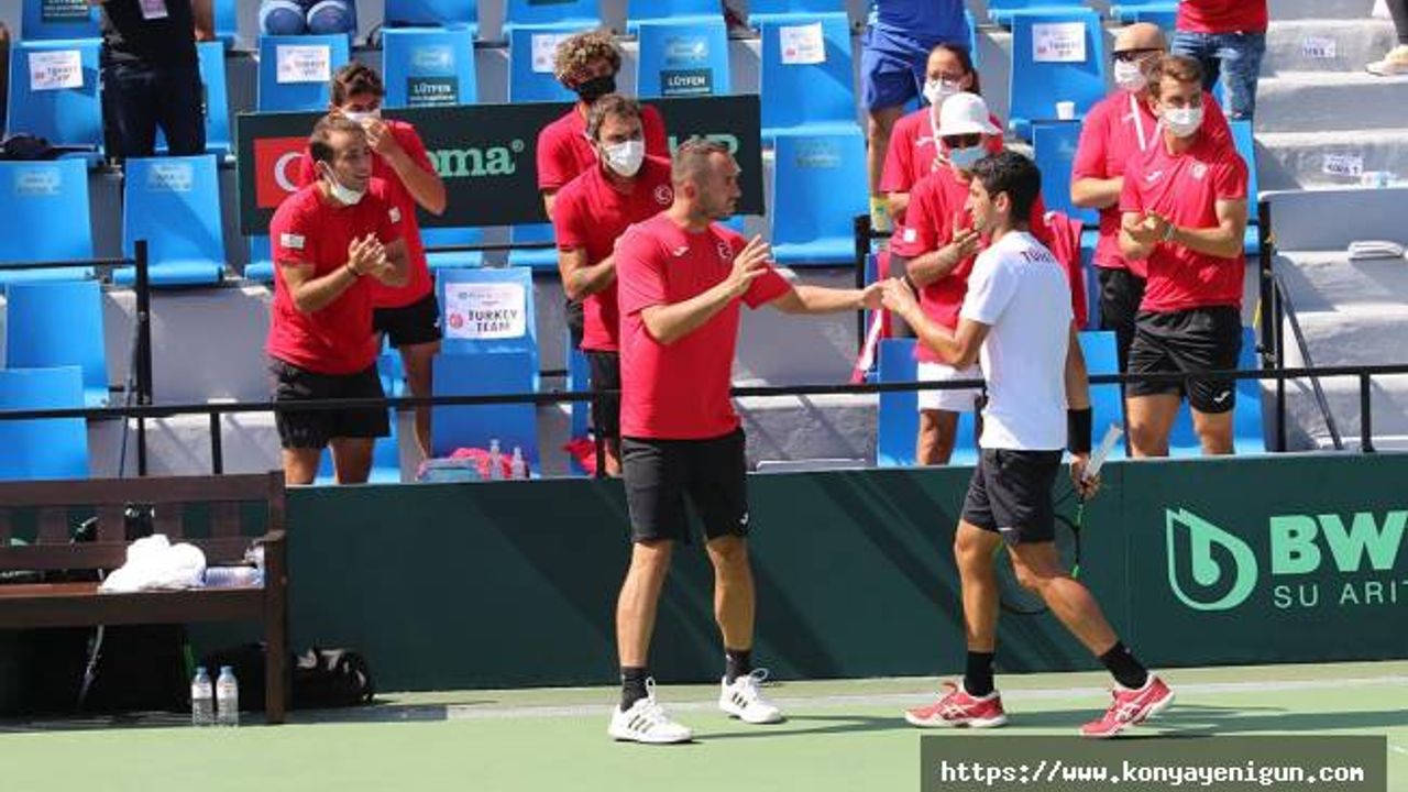 Tenis kortlarında Altuğ Çelikbilek rüzgârı