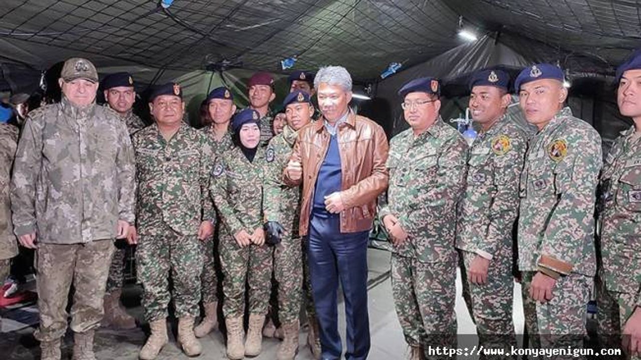 Malezya Savunma Bakanı Hasan, deprem bölgesinde ziyaretlerde bulundu