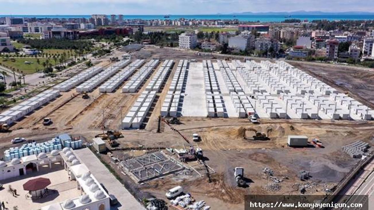 İskenderun'da depremzedelere yuva olacak konteyner kentlerin kurulumu hızlandı