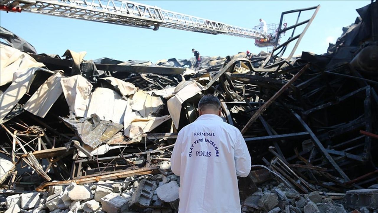 Mersin'de feci yangın! 4 kişi öldü