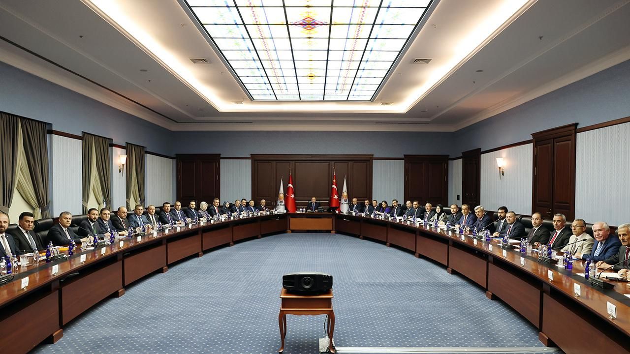 Cumhurbaşkanı Erdoğan, AK Parti Ankara İl Teşkilatıyla buluştu