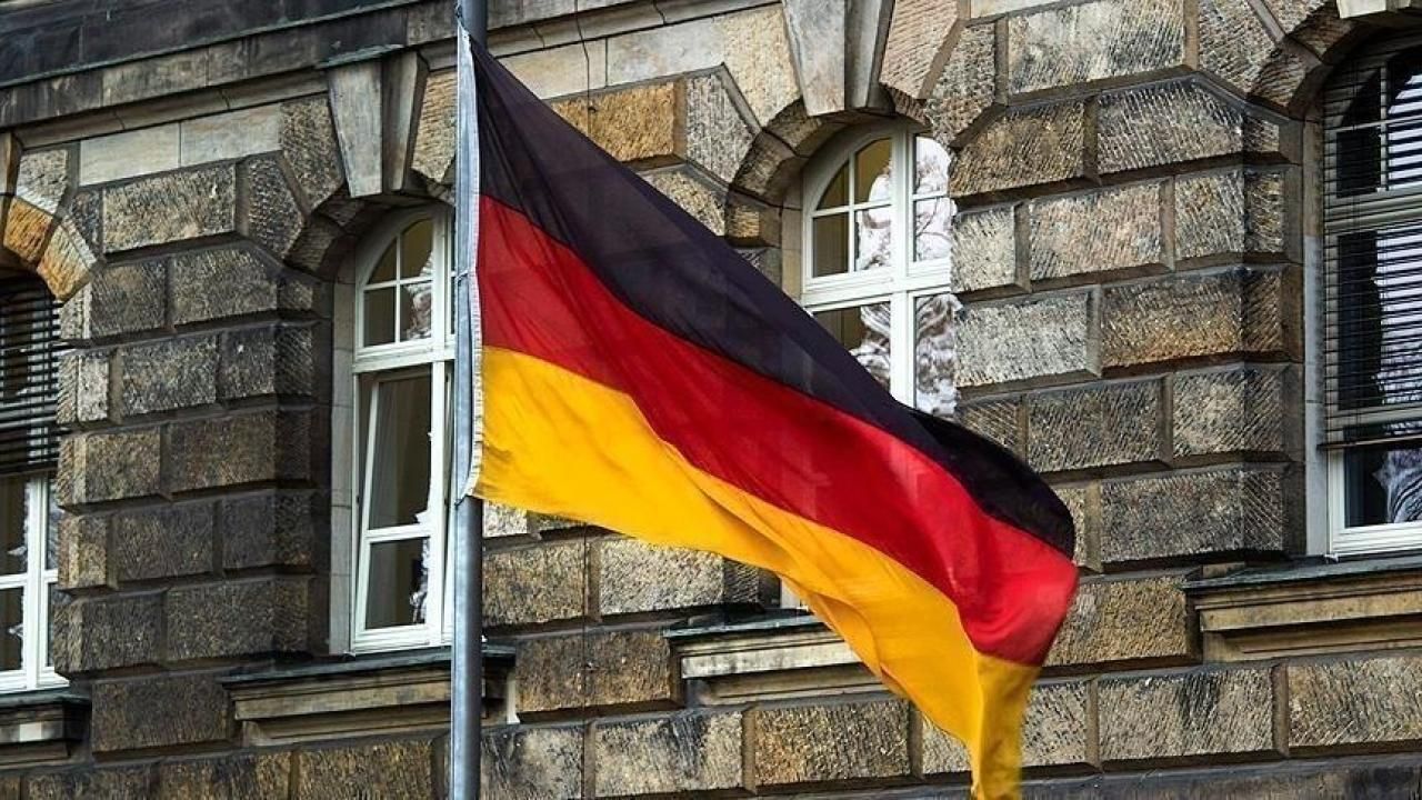 Almanya'da hükümeti oluşturan partiler vatandaşlık yasası reformunda anlaştı