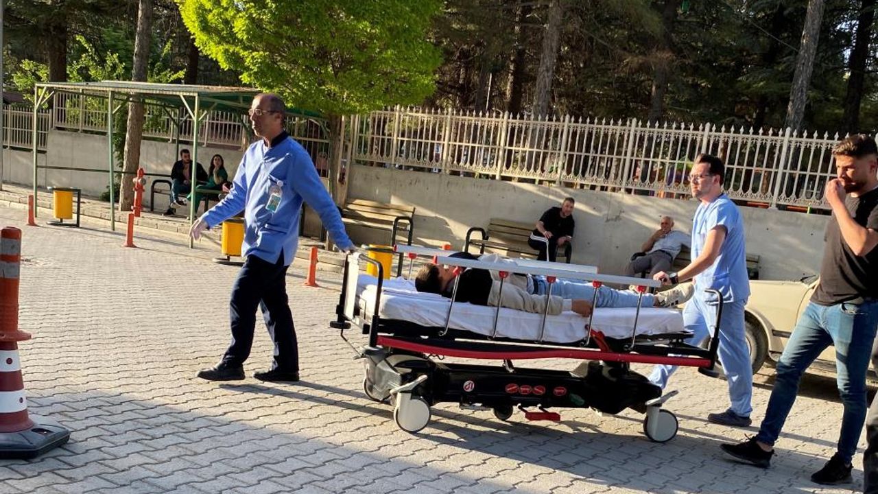 Konya'da 2 ayrı trafik kazasında 3 kişi yaralandı