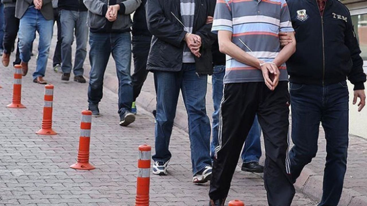 Konya merkezli FETÖ operasyonu: 18 gözaltı