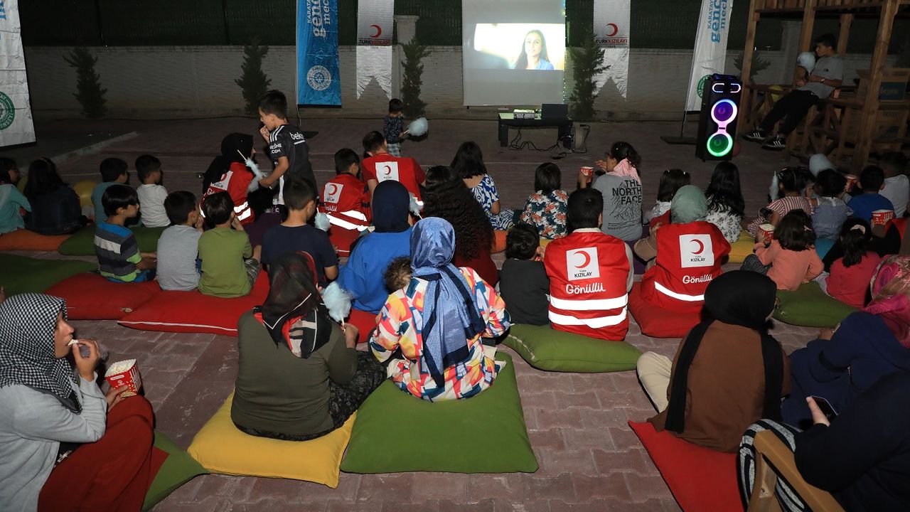Karatay’dan çocuklara sinema etkinliği