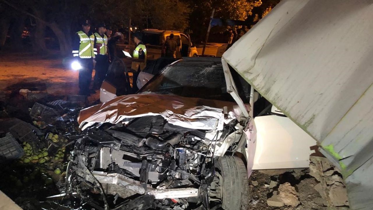 Konya’da otomobil bahçeye uçtu: Yaralılar var