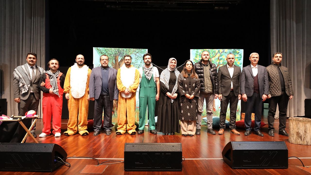 Karatay Belediyesi’nden Filistin için özel tiyatro