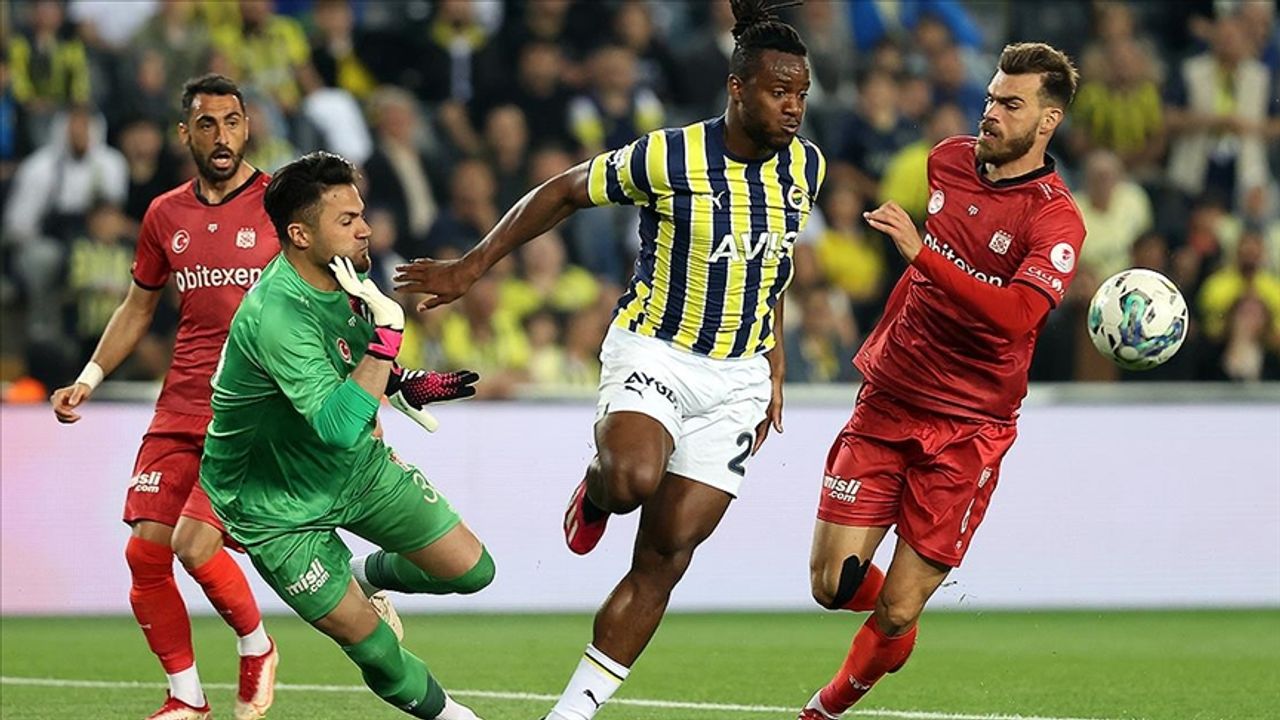 Fenerbahçe,  EMS Yapı Sivasspor ile karşılaşacak