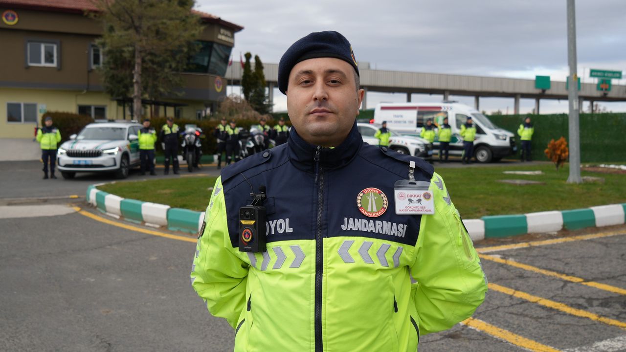Otoyolda kahredici kaza: Görevi başındaki asker tüm müdahalelere rağmen kurtarılamadı