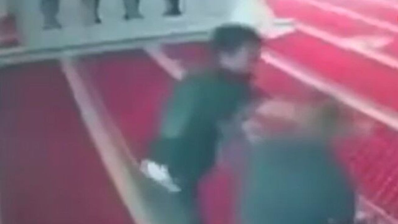 Bahçelievler’de ibadethanede çirkin saldırı: Cami İmamı yumrukların hedefi oldu