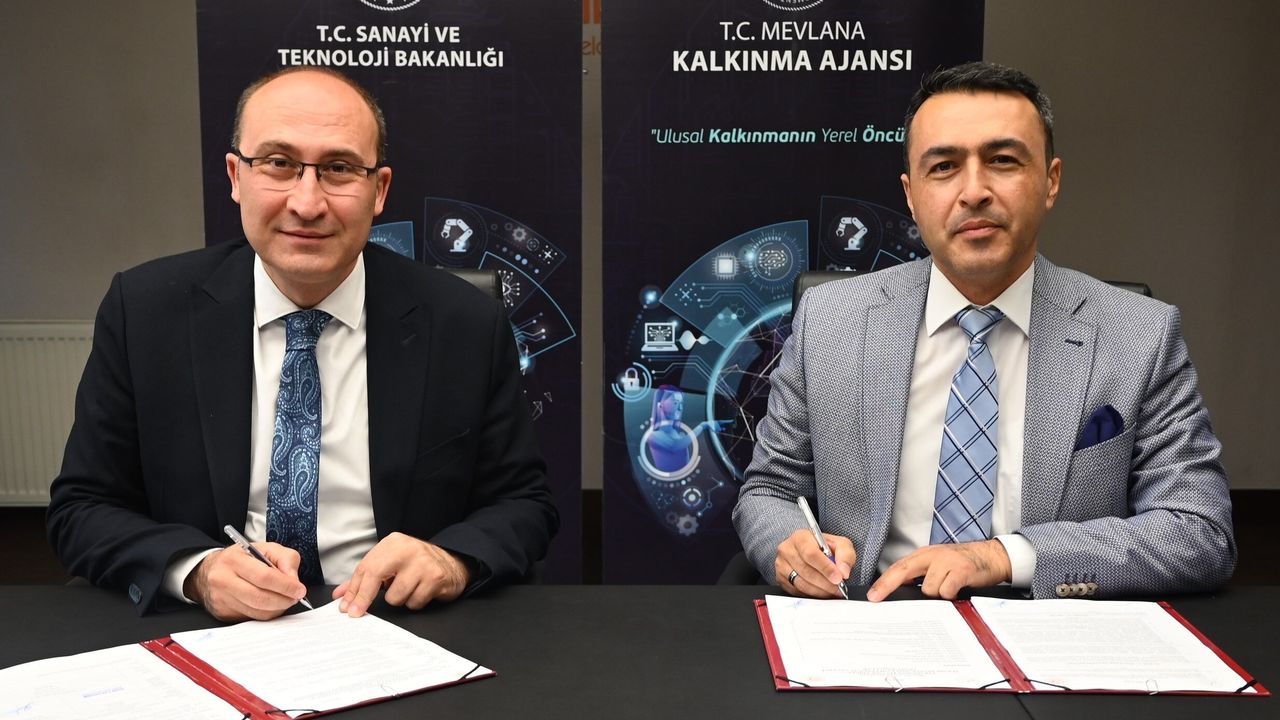 Konya’da basına kadın eli değecek: Kadın gazetecil