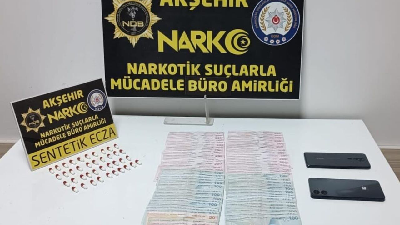 Konya polisi affetmedi: Şüpheli araçta zehir ele geçirildi!