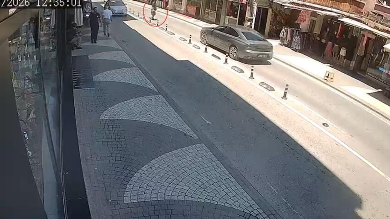 Sakarya'da yürekleri ağza getiren kaza: Otomobilin