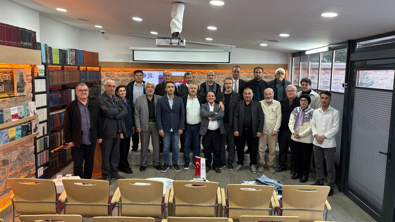 TYB Konya'da klasik Türk şiiri konuşuldu