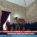 Devlet erkanından Zafer Bayramı’nın 104. yıldönümünde Anıtkabir’e Ziyaret: Cumhurbaşkanı Erdoğan’dan kararlılık mesajı