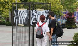 Srebrenitsa şehitleri için fotoğraf sergisi açıldı