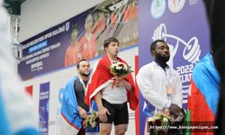 Yusuf Fehmi Genç 3 madalya birden kazandı