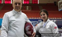 Hem baba hem eskrimci oldu