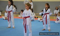 Tekvando Kuşak Sınavı’na 450 sporcu katıldı