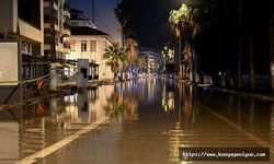 Hatay'ın İskenderun ilçesinde deniz seviyesi yükseldi