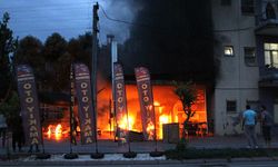 Antalya'da iş yerindeki yangın söndürüldü