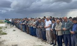 Trafik kazasında hayatını  kaybeden 3 kişiye son görev