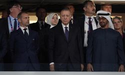 Cumhurbaşkanı Erdoğan BAE lideri ile izledi