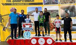 Meram Belediyesporlu bisikletçi iki şampiyonluk getirdi