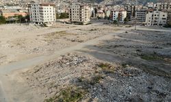 Enkaz kent Hatay'da içler acısı görüntü