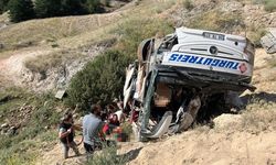 Kars'ta yolcu otobüsü şarampole uçtu: Çok sayıda ölü ve yaralı