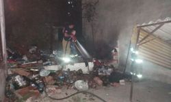 Balıkesir'de metruk binada yangın