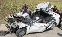 Edirne'de trafik kazası: 1 polis hayatını kaybetti, 5 ağır yaralı