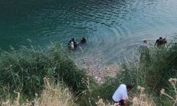 Serinlemek için Fırat Nehri'ne giren genç boğuldu