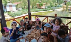 Miniklerin ellerinden yayla havasında etli ekmek