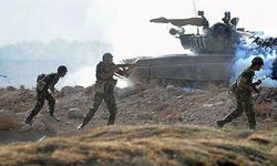 Azerbaycan, Ermenistan'ı vuruyor