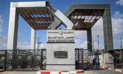 İsrail bu kez Refah Sınır Kapısı'nı hedef aldı