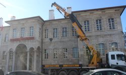 Valilik binası restore ediliyor