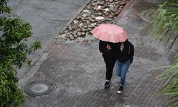 Antalya'da sağanak yağış!