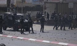 İsrail güçleri baskınlarda biri çocuk 3 kişiyi yaraladı