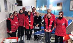 Cahit Zarifoğlu İlkokulu'ndan kan bağışı