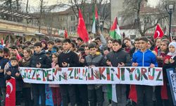 Öğrencilerden Filistin'e destek yürüyüşü