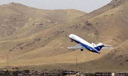 Afganistan'da yolcu uçağı düştü