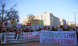 Avusturya’da göstericiler Filistin’e destek için yürüdü