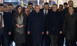 Erdoğan, yeni AK Parti Konferans Salonu'nu inceledi