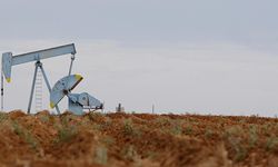 Brent petrolün varil fiyatı 77,75 dolar